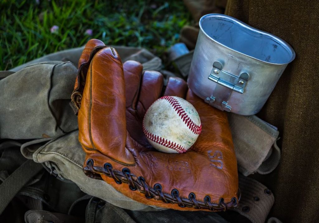 Tips for Selecting Rawlings Glove Size